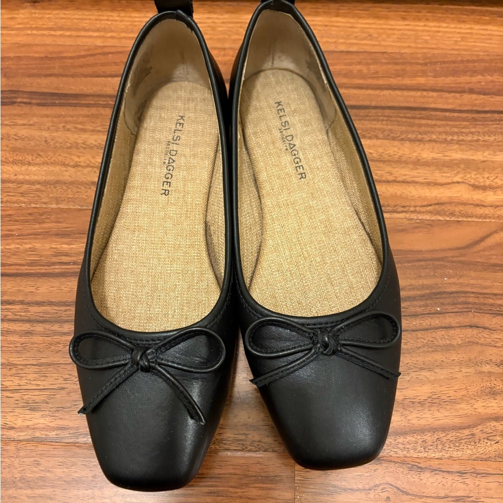 Kelsi Dagger Black Leather Loafers
